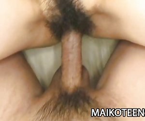 Kume Hitome - frizzante teen nippon equitazione come una cowgirl