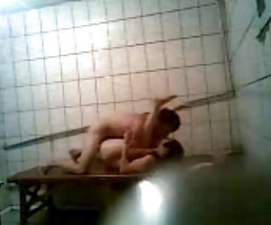 Ragazza asiatica catturato da soldato russo e si fa scopare