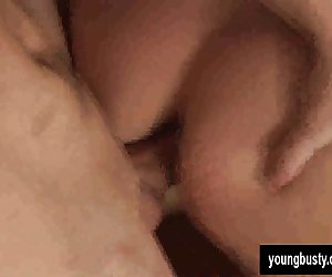 Giovane tettone sposano corsa analmente un grosso cazzo
